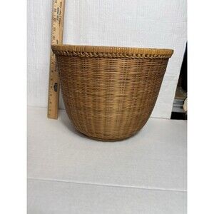 Vintage Handwoven Wicker Waste Basket Trash Can Boho Farmhouse 10.5 x 11
